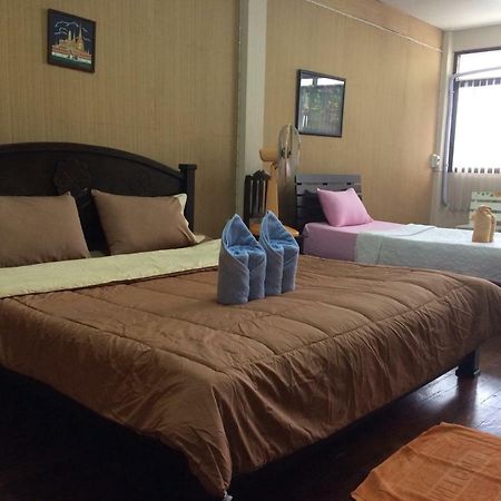 Changphuakgate Guesthouse Csiangmaj Kültér fotó