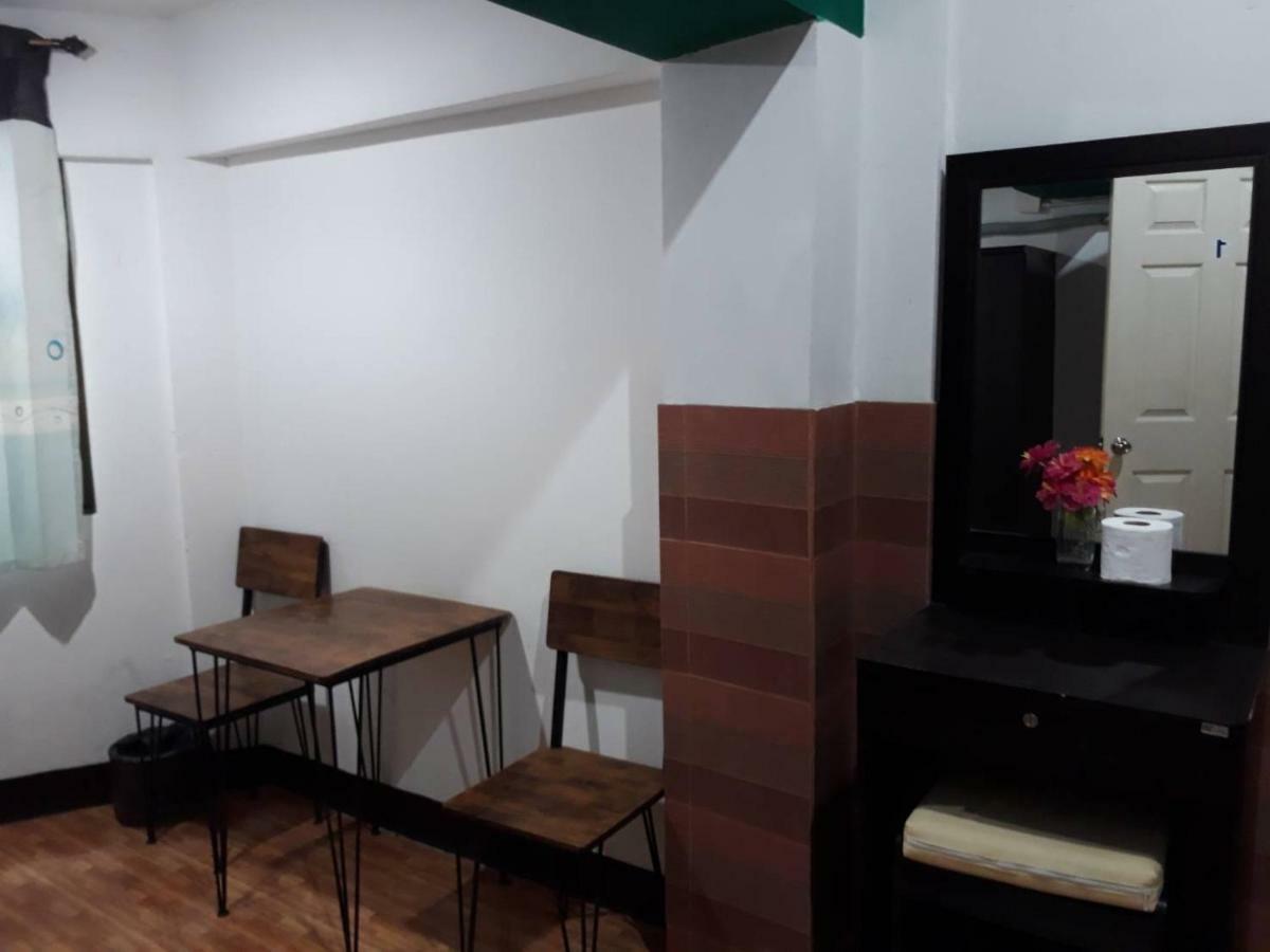 Changphuakgate Guesthouse Csiangmaj Kültér fotó