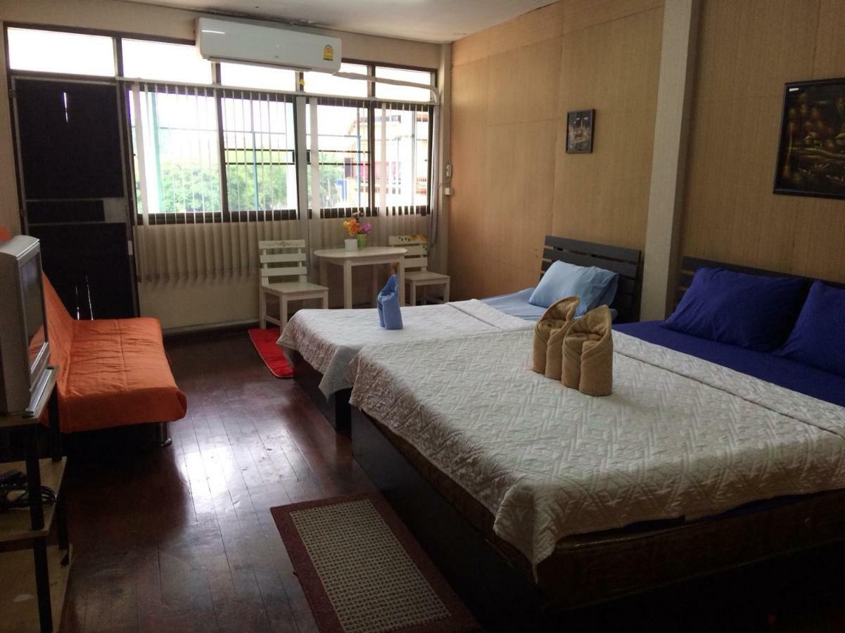 Changphuakgate Guesthouse Csiangmaj Kültér fotó